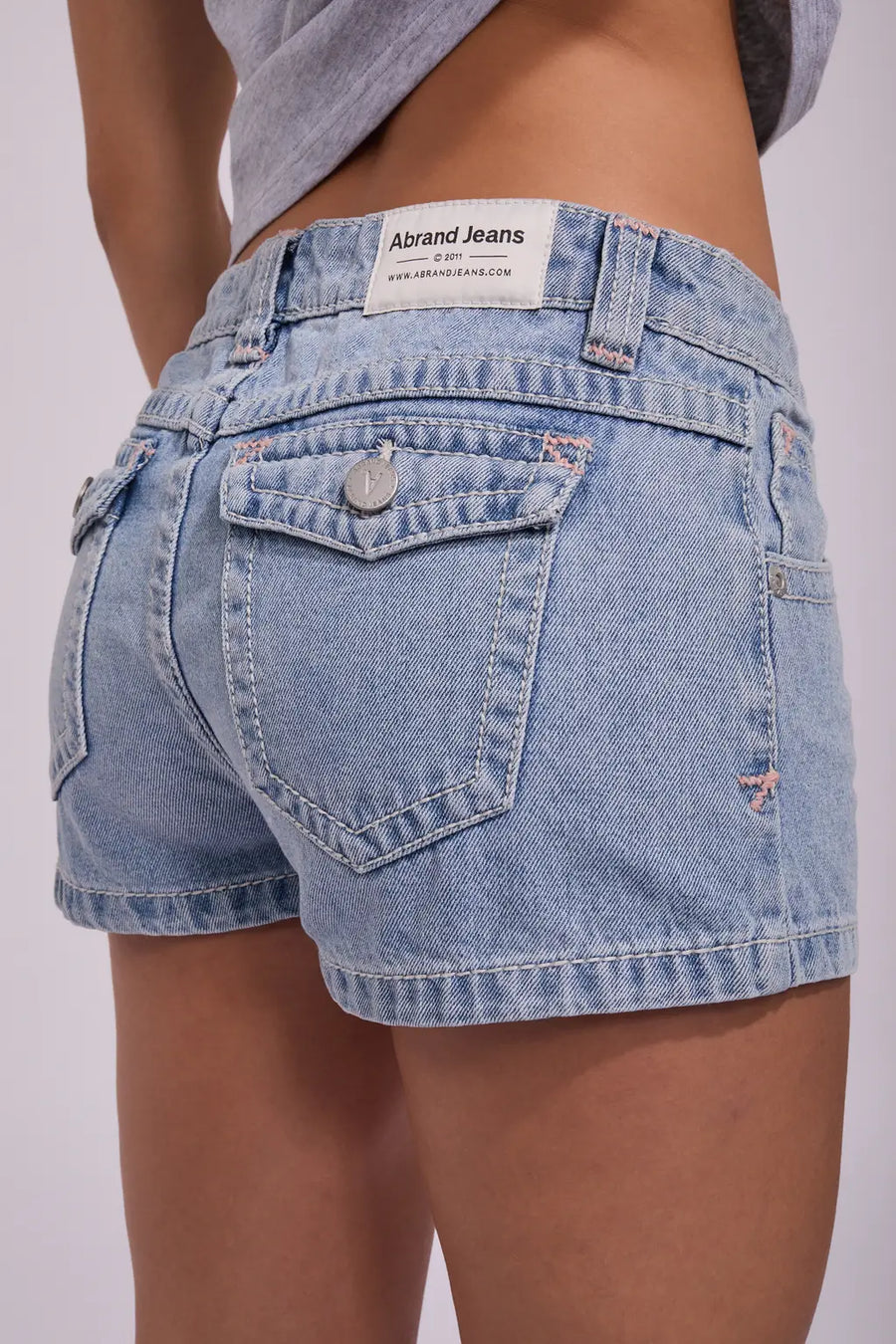 Abrand 99 Short - Avril