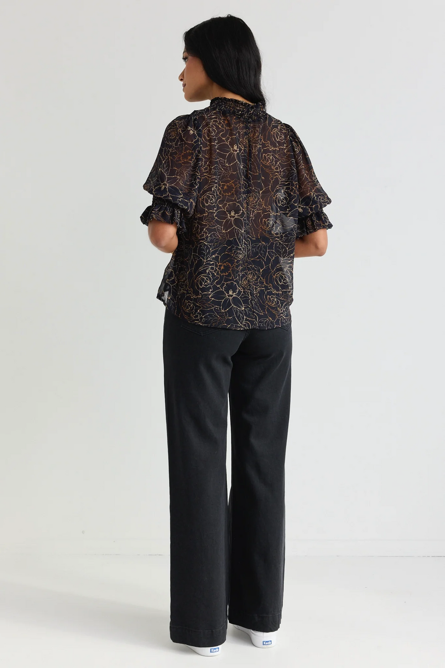Flo & Frankie  Influential Black Chocolate Rose Sketch Neck SS Top  -  Chocolate Rose Sketch