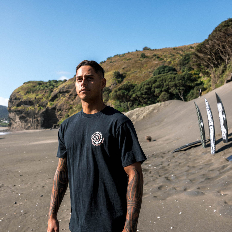 Quiksilver  Tai - Uru  SS Tee - Black