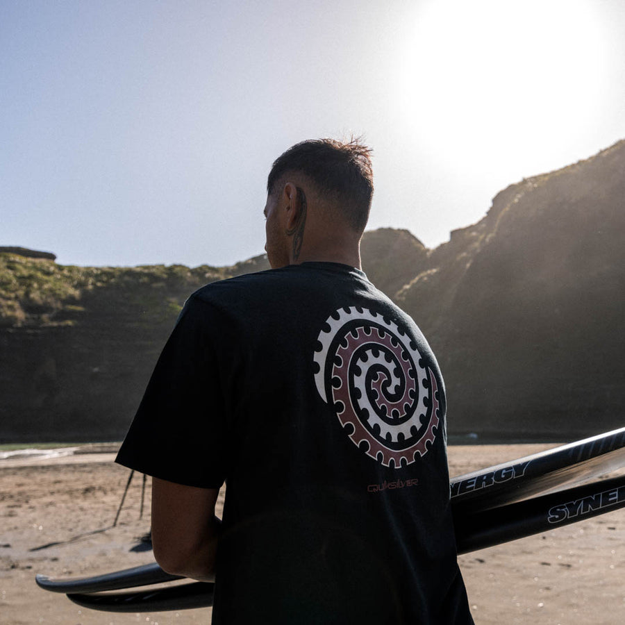 Quiksilver  Tai - Uru  SS Tee - Black