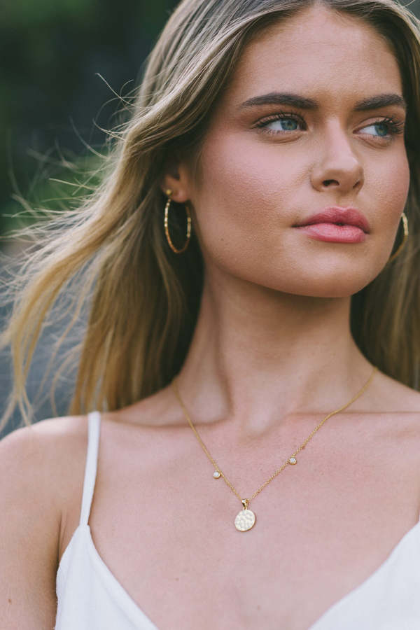 Love Lunamei Ayla Necklace - Gold